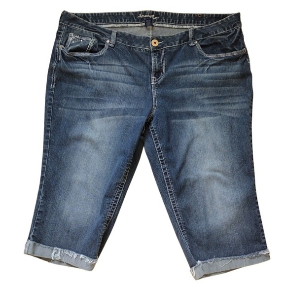 Amethyst Shorts Woman's 24 Blue Denim Cut Off Bermuda Stitch Accent Beach Travel - Picture 1 of 7